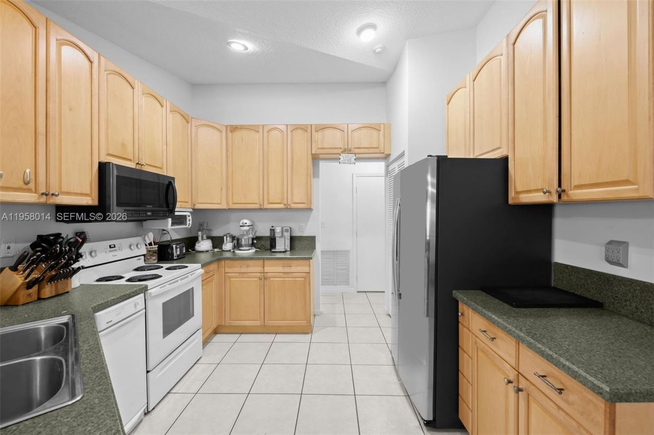 4201 SW 78th Dr, Davie, FL 33328 Photo