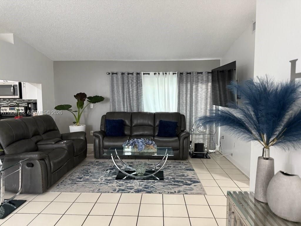 9829 SW 221st St, Cutler Bay, FL 33190 Photo