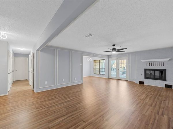 2827 Cross Timbers Drive, Irving, TX 75060
