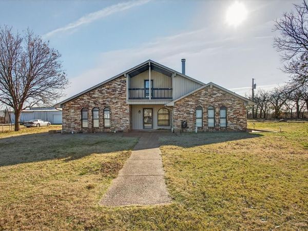 10569 Range Road, Justin, TX 76247