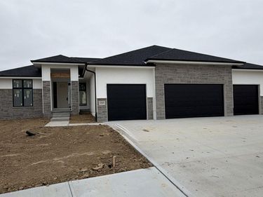 19505 Allied Street, Elkhorn, NE 68022