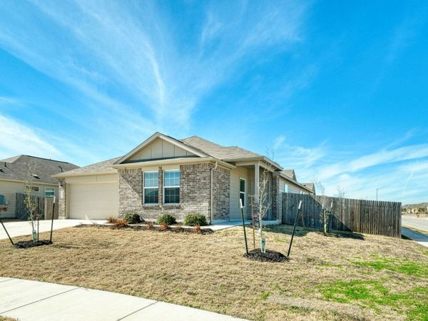 111 Mountain Maple ST, Hutto, TX 78634