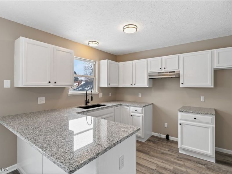 410 Columbine Avenue, Akron, OH 44312 Photo 14