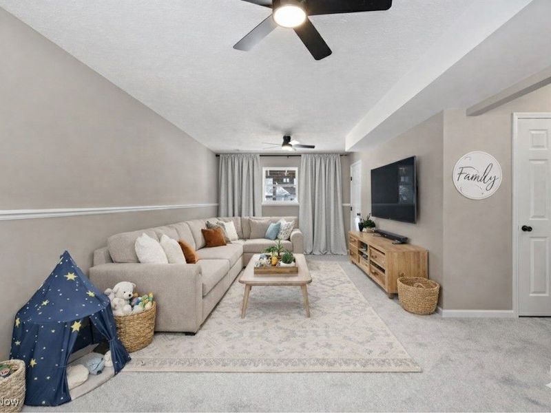 410 Columbine Avenue, Akron, OH 44312 Photo 25