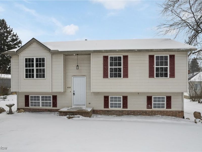 410 Columbine Avenue, Akron, OH 44312 Photo 3