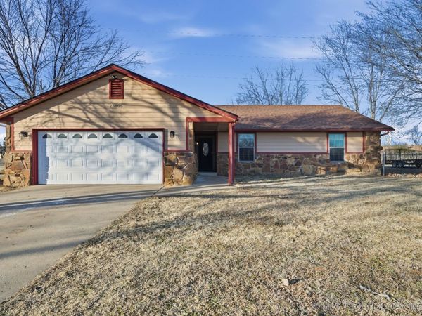 23805 E 103rd Place, Broken Arrow, OK 74014