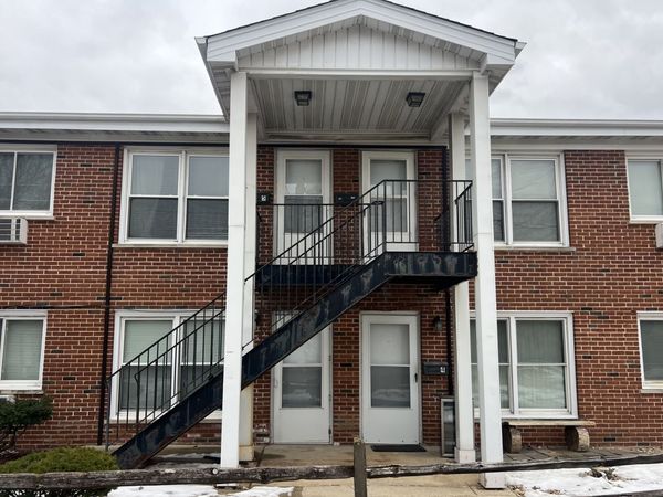 4340 Wilson Avenue, Unit 5, Downers Grove, IL 60515