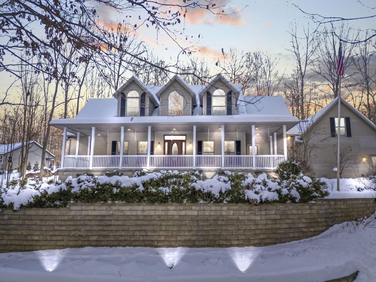 544 Grand Ridge Drive, Howard, OH 43028 Main Photo