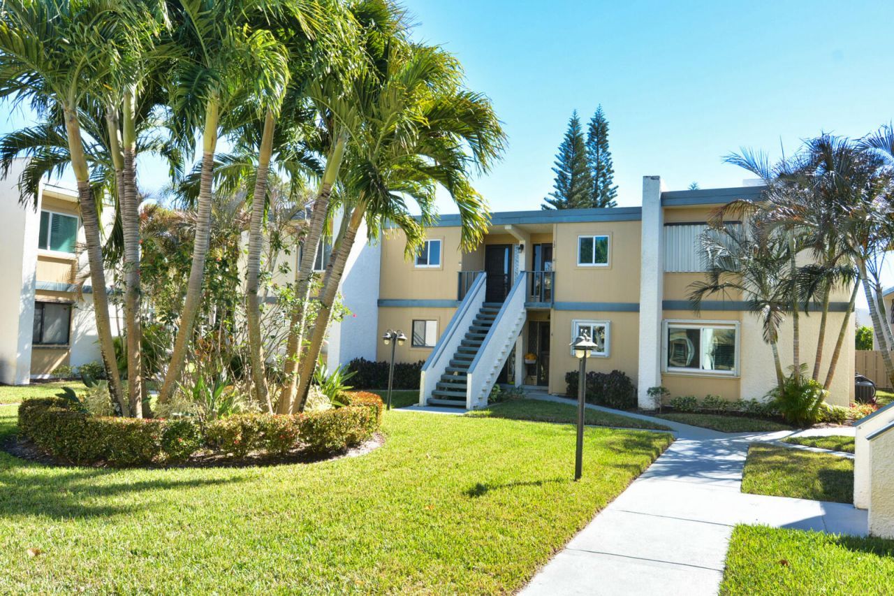 1500 NE 13th Terrace, Unit G4, Jensen Beach, FL 34957 Photo