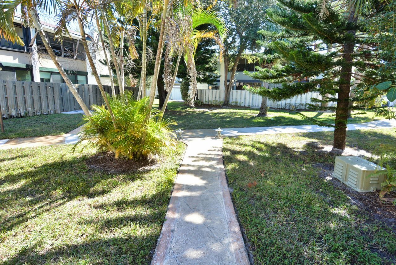 1500 NE 13th Terrace, Unit G4, Jensen Beach, FL 34957 Photo