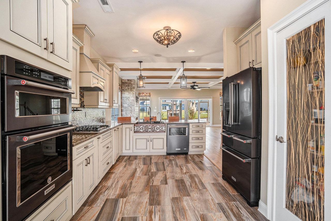 1479 Coventry Rd. Photo 7