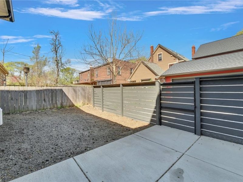 4213 Clinton Avenue, Cleveland, OH 44113 Photo 16