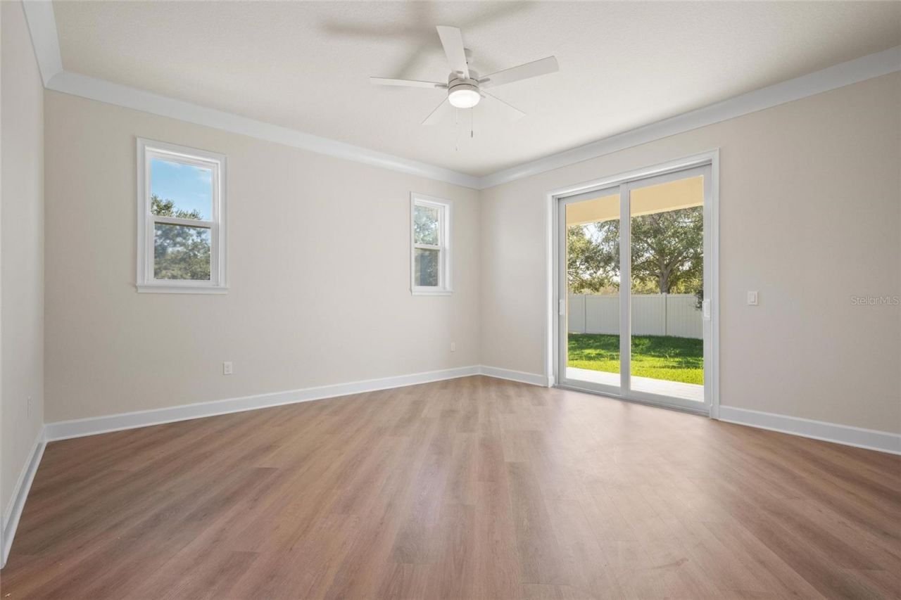199 E Live Oak Street, Tarpon Springs, FL 34689 Photo