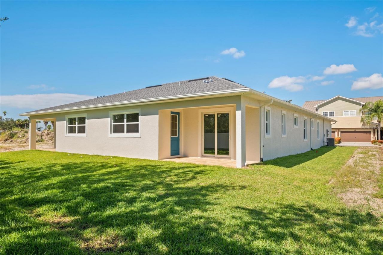 199 E Live Oak Street, Tarpon Springs, FL 34689 Photo