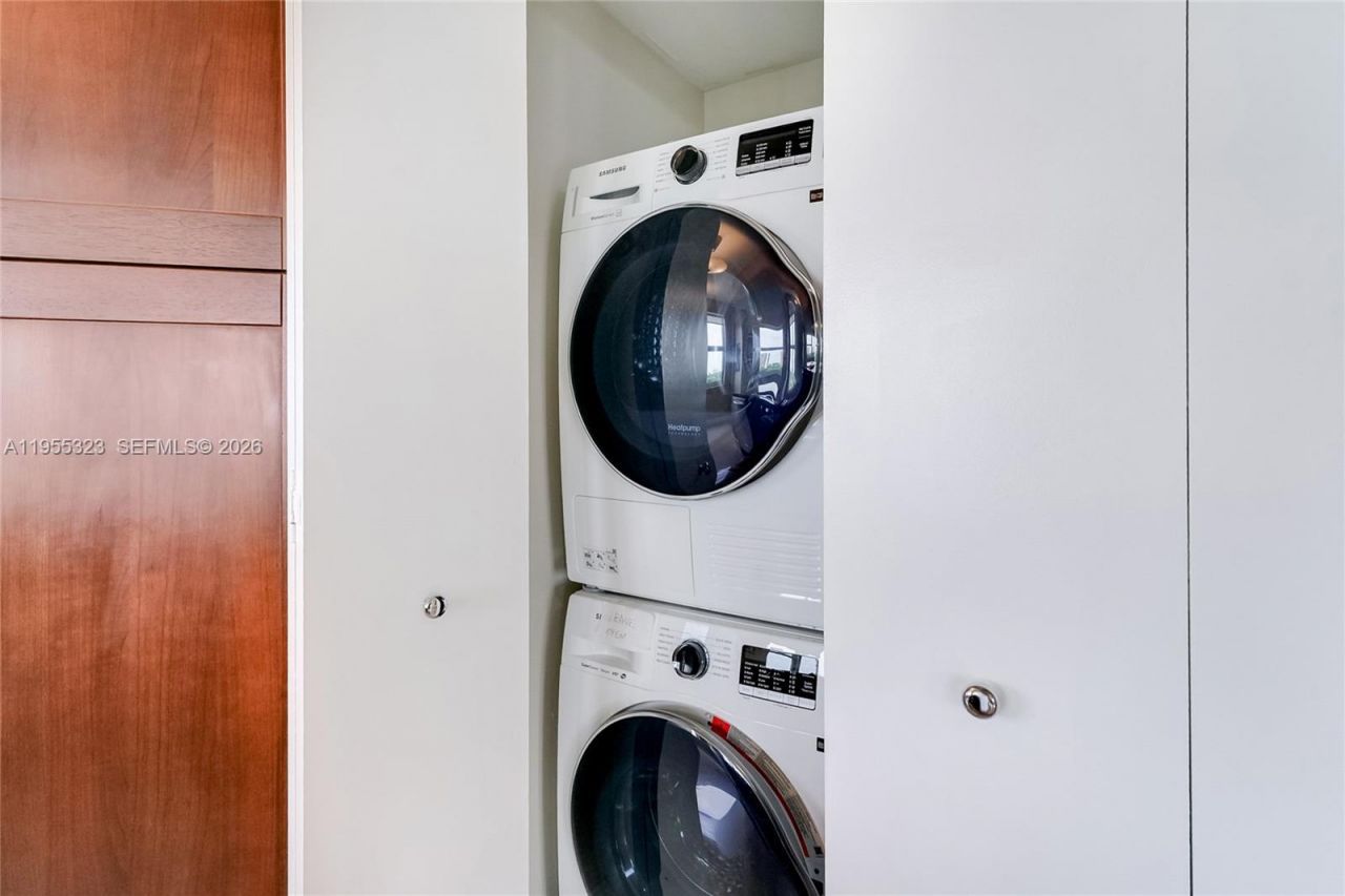 19900 E Country Club Dr, Unit 702, Aventura, FL 33180 Photo