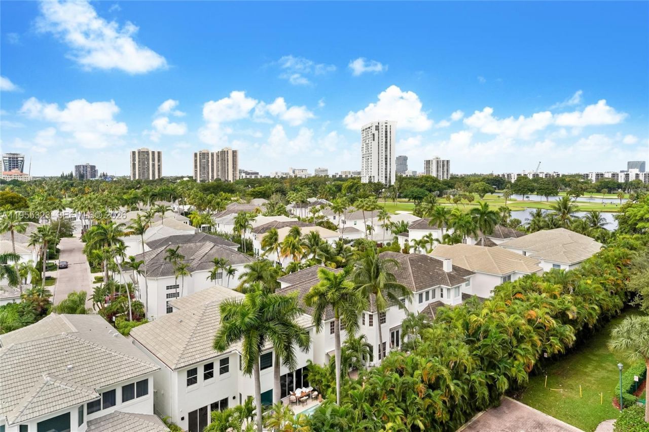 19900 E Country Club Dr, Unit 702, Aventura, FL 33180 Photo