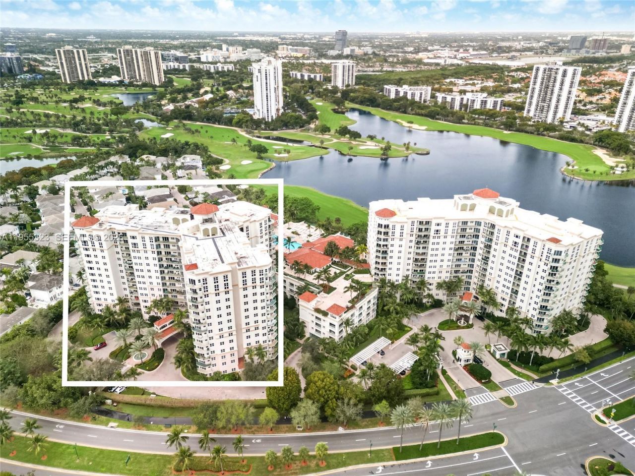 19900 E Country Club Dr, Unit 702, Aventura, FL 33180 Photo