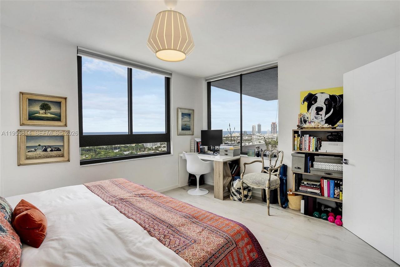 1330 West Avenue, Unit 2414, Miami Beach, FL 33139 Photo