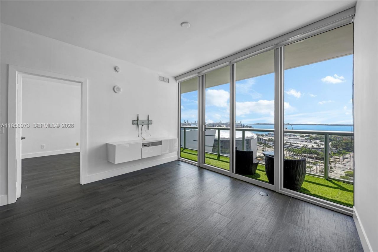 888 Biscayne Blvd, Unit 1802, Miami, FL 33132 Photo