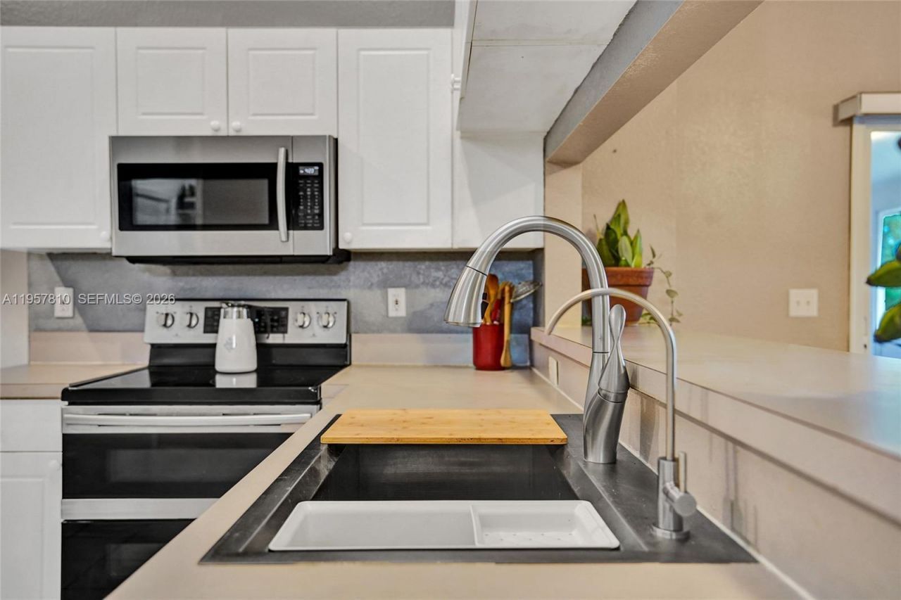 14808 N 69th St N, Loxahatchee, FL 33470 Photo