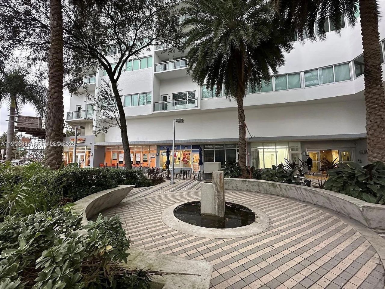 7135 Collins Ave , Unit 605, Miami Beach, FL 33141 Photo