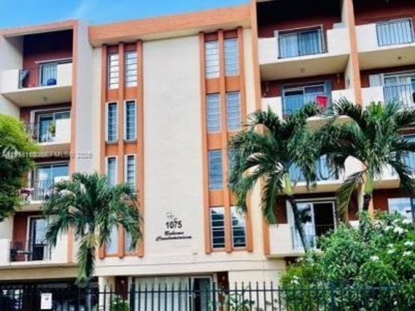 1075 W 68th St , Unit 403, Hialeah, FL 33014