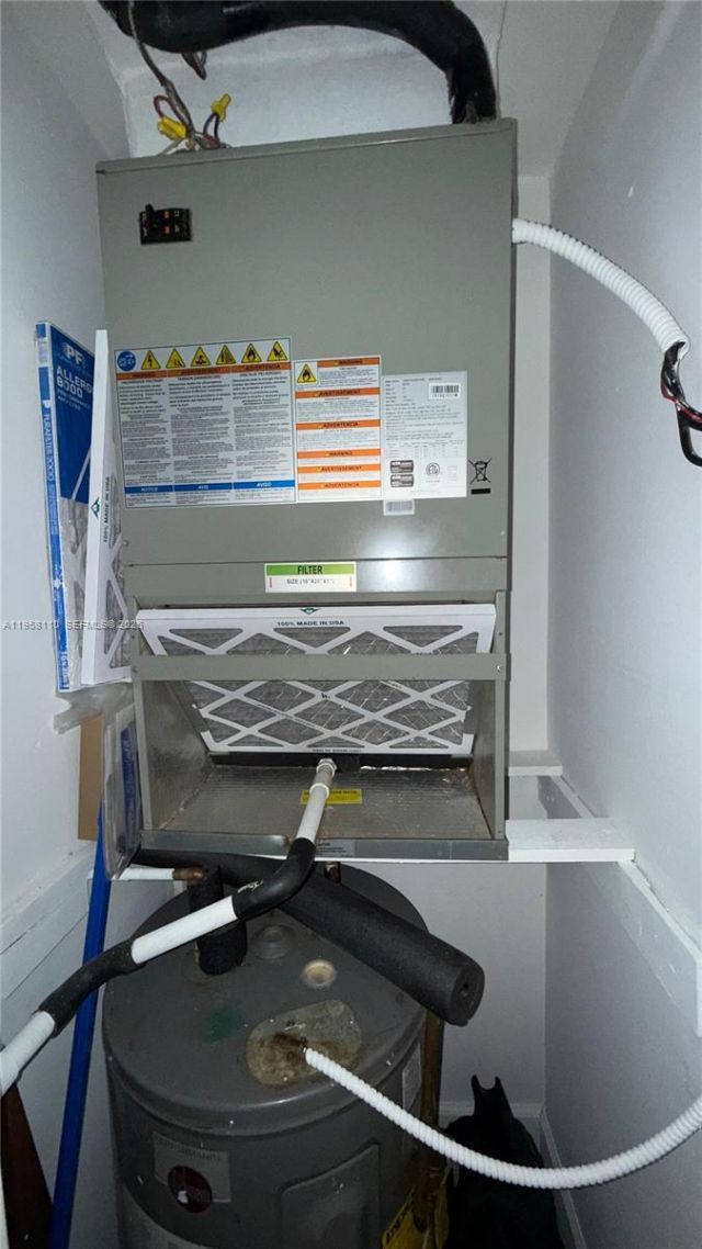 1075 W 68th St , Unit 403, Hialeah, FL 33014 Photo