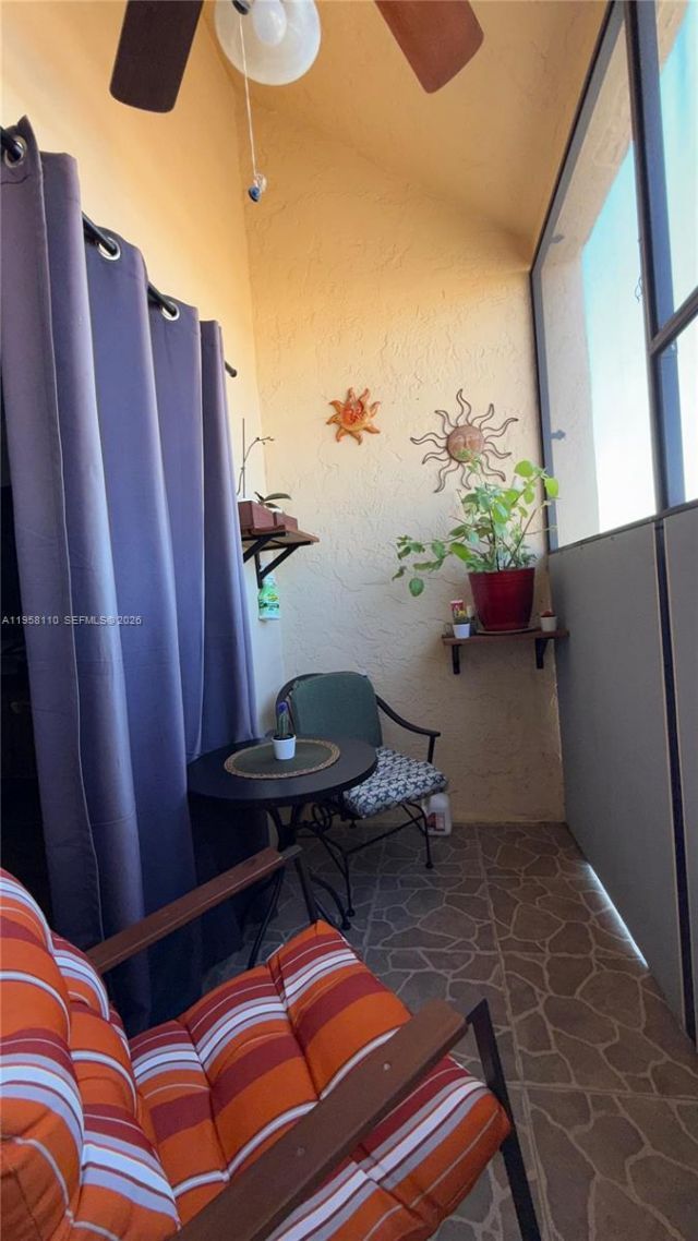 1075 W 68th St , Unit 403, Hialeah, FL 33014 Photo