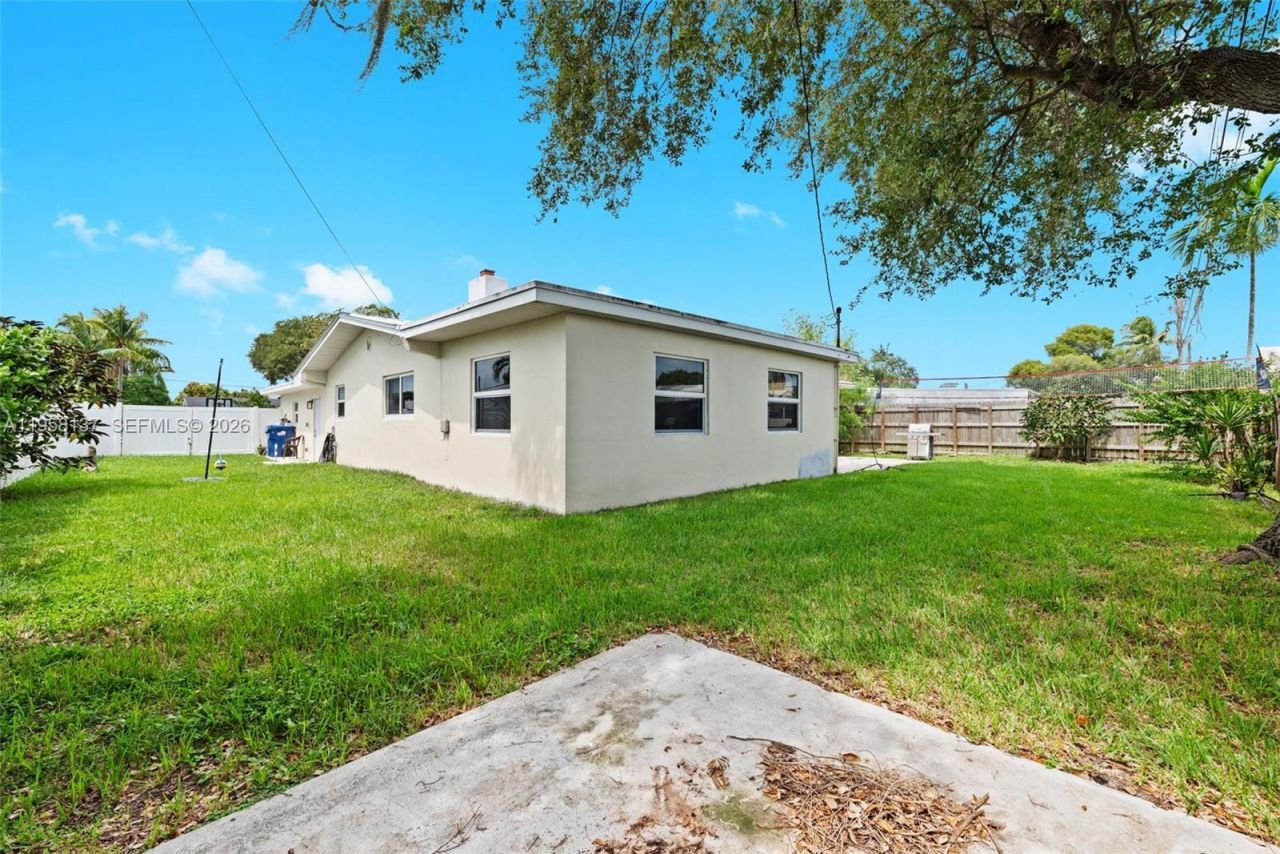 9620 Jamaica Dr, Cutler Bay, FL 33189 Photo