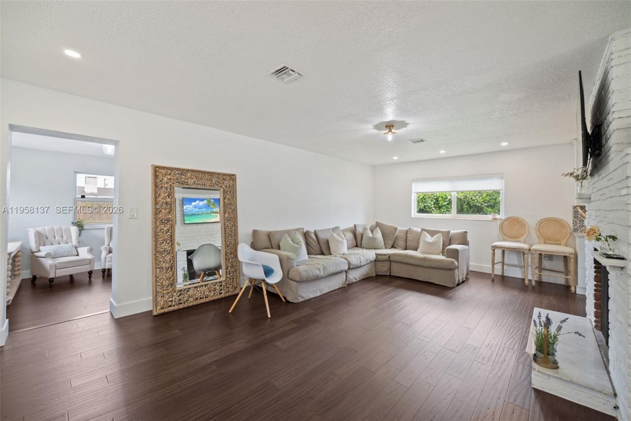 9620 Jamaica Dr, Cutler Bay, FL 33189 Photo