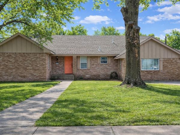 1115 W Canadian Avenue , Vinita, OK 74301