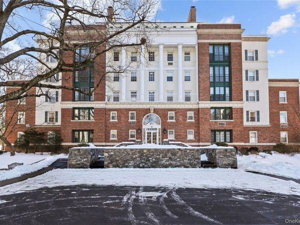 6 Brooklands, Unit 2D, Bronxville, NY 10708