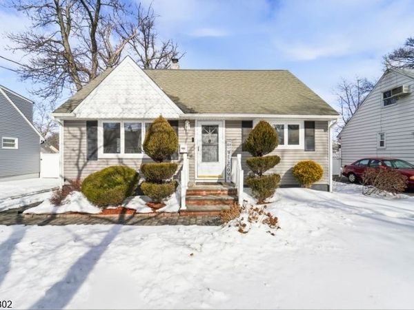 814 Falesky St, Rahway, NJ 07065
