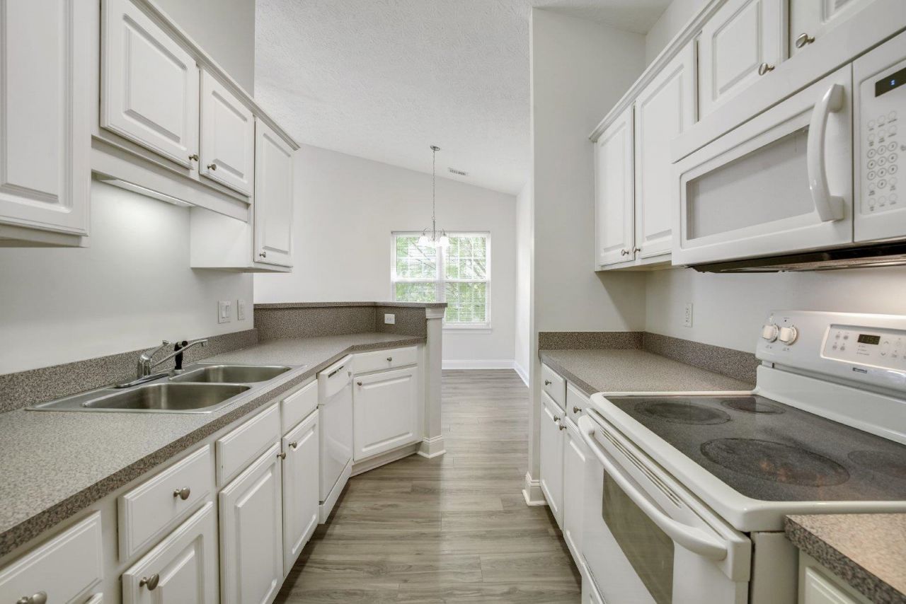 1113 Peace Pipe Pl.  Photo 6