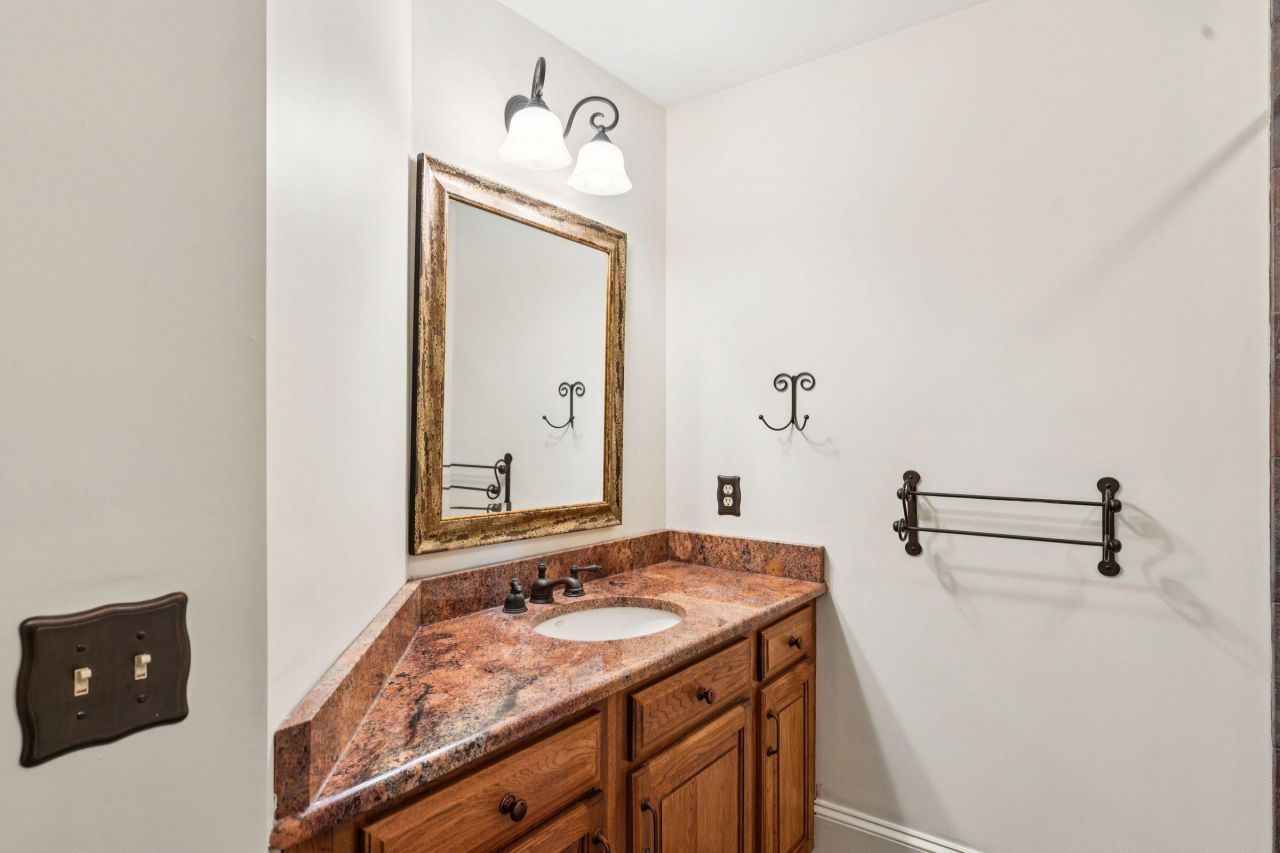 2834 Parkers Landing Road Photo 43