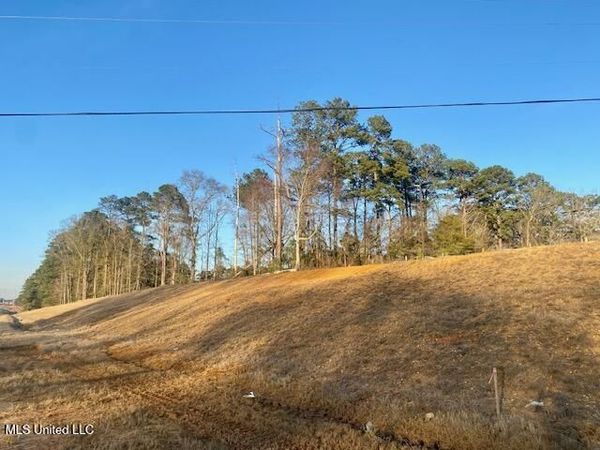 Marilyn Butler Dr Drive, McComb, MS 39648