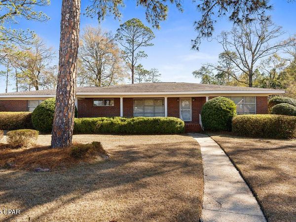 5370 Cherry Street, Graceville, FL 32440