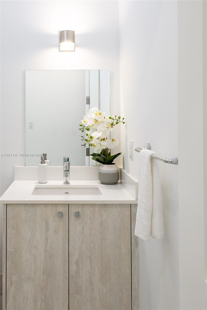 315 Santander Ave, Unit 315, Coral Gables, FL 33134 Photo