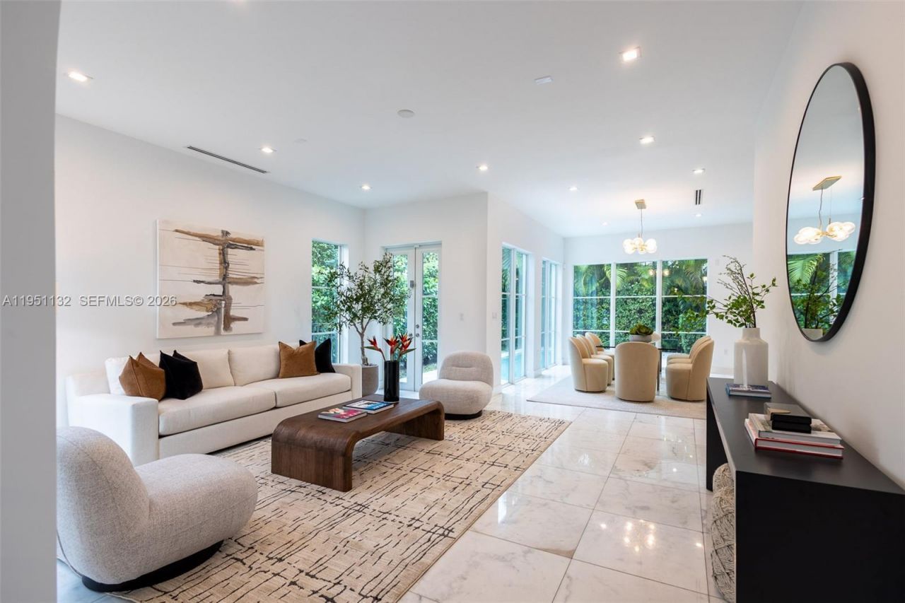 315 Santander Ave, Unit 315, Coral Gables, FL 33134 Photo