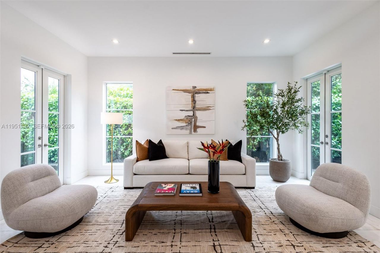 315 Santander Ave, Unit 315, Coral Gables, FL 33134 Photo