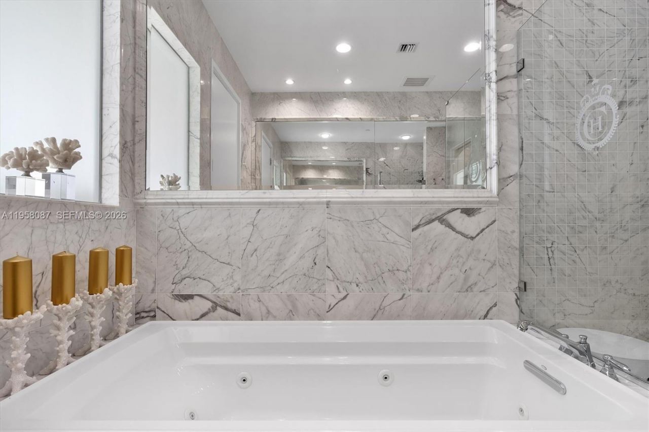 17475 Collins Ave, Unit 2502, Sunny Isles Beach, FL 33160 Photo