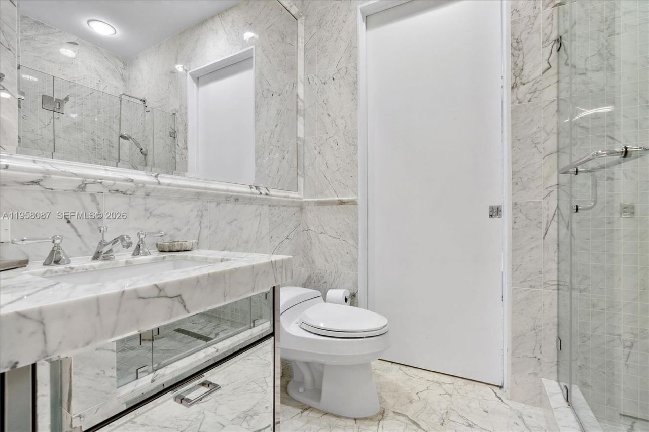 17475 Collins Ave, Unit 2502, Sunny Isles Beach, FL 33160 Photo