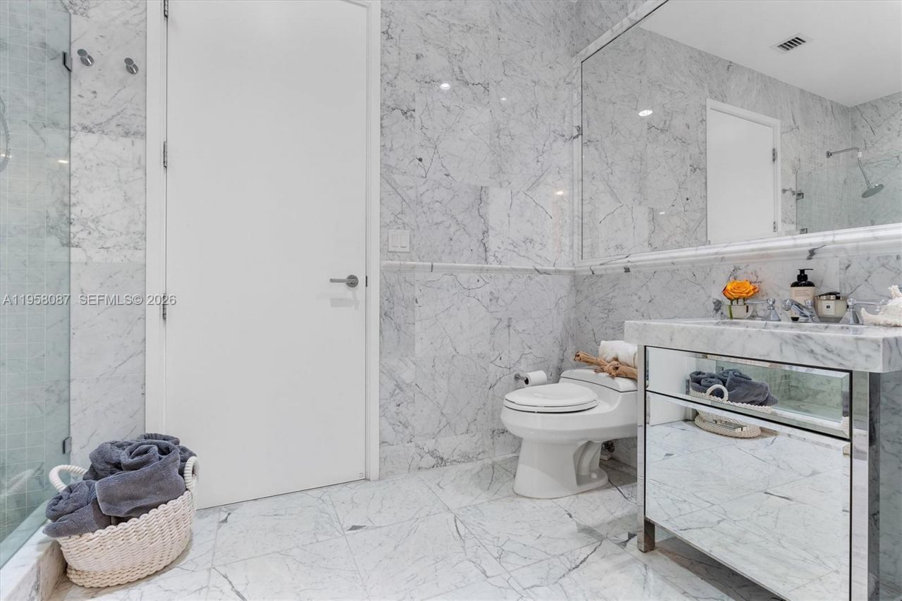 17475 Collins Ave, Unit 2502, Sunny Isles Beach, FL 33160 Photo