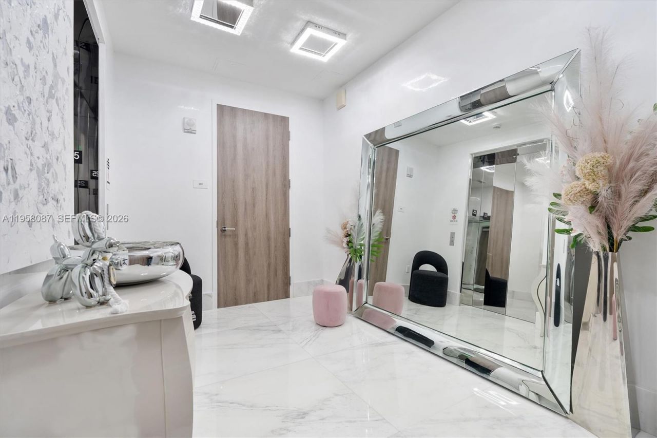 17475 Collins Ave, Unit 2502, Sunny Isles Beach, FL 33160 Photo