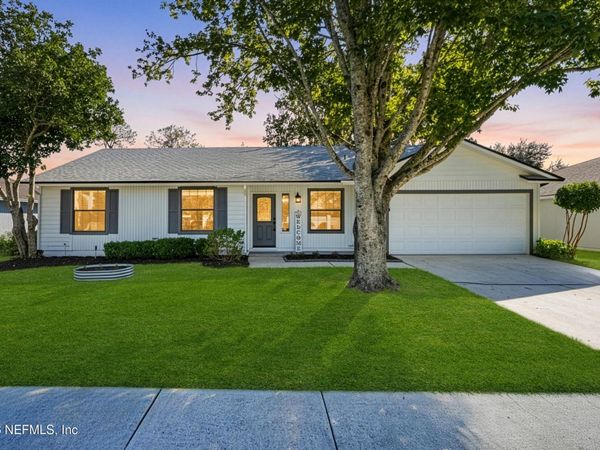 4530 CROSSTIE Road N, Jacksonville, FL 32257