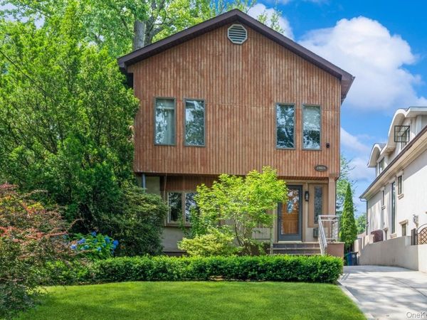 19615 Como Avenue, Holliswood, NY 11423