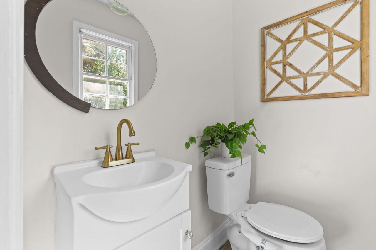 608 E 3rd North Street Photo 12