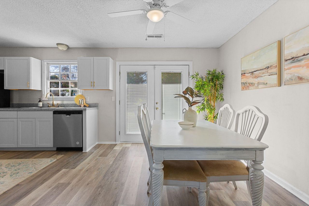 608 E 3rd North Street Photo 5