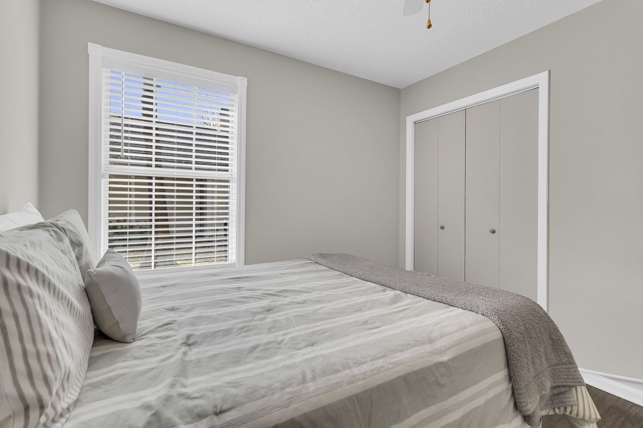 222 Lytham Court Photo 19