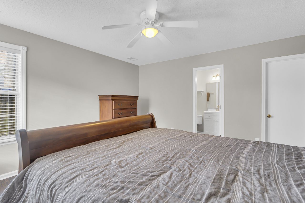 222 Lytham Court Photo 20